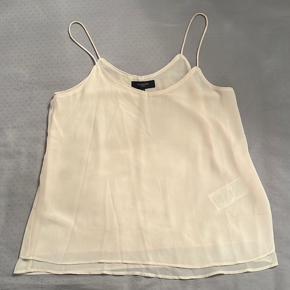 SELECTED FEMME FLOWY CAMISOLE